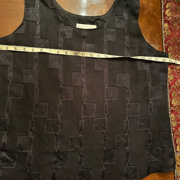 Nygård Collection Black Patterned Tee, Size 16, Great Condition!!! - Picture 3 of 4